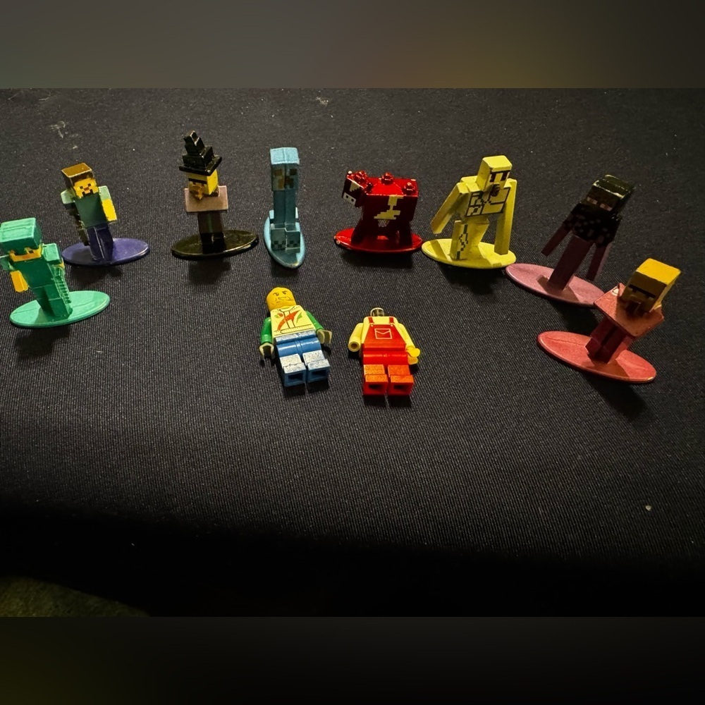 LEGO MINECRAFT Mini Figures Lot Eight Die Cast Steve Zombie Ocelot Mooshroom ++